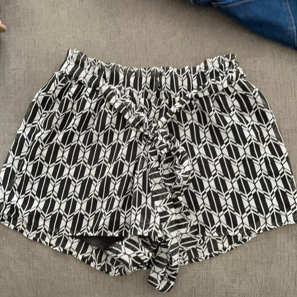 Black and white paper bag shorts